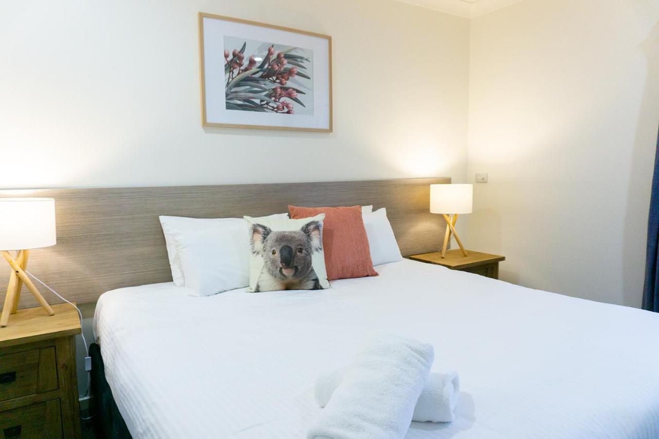 Port Stephens Koala Sanctuary Hotel One Mile ภายนอก รูปภาพ